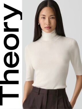 Theory Leenda Short-sleeve Turtleneck